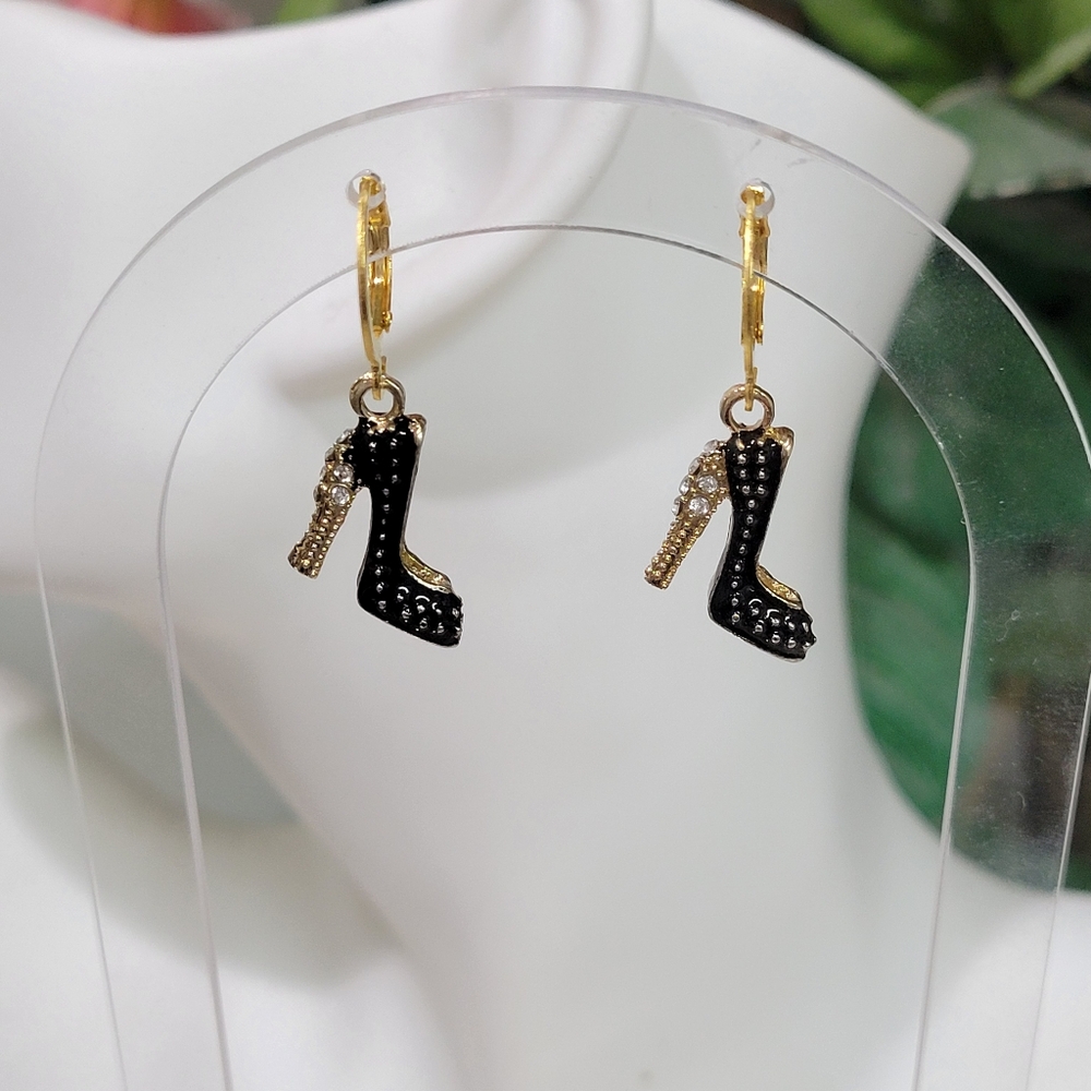 PUMP Bling Heela huggie Earrings. Gold Black Crystal Earrings. Hand Crafted